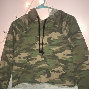 Rue 21 cropped hoodie —Medium